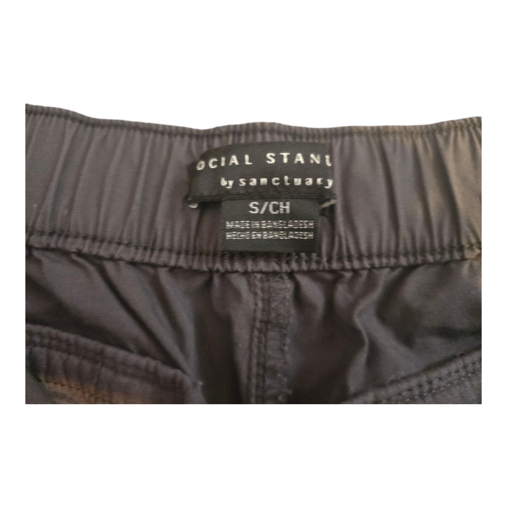 Social Standard By Sanctuary Women's Cropped Cargo Pants - Picture 5 of 7
